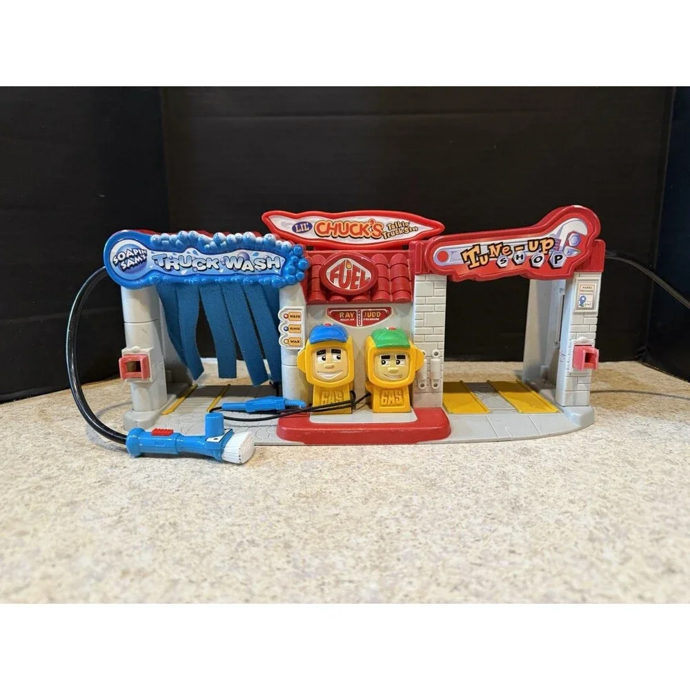 WORKING HASBRO TONKA - LIL` CHUCK`S TALKING TRUCK STOP CAR WASH TUNE UP  - L 328